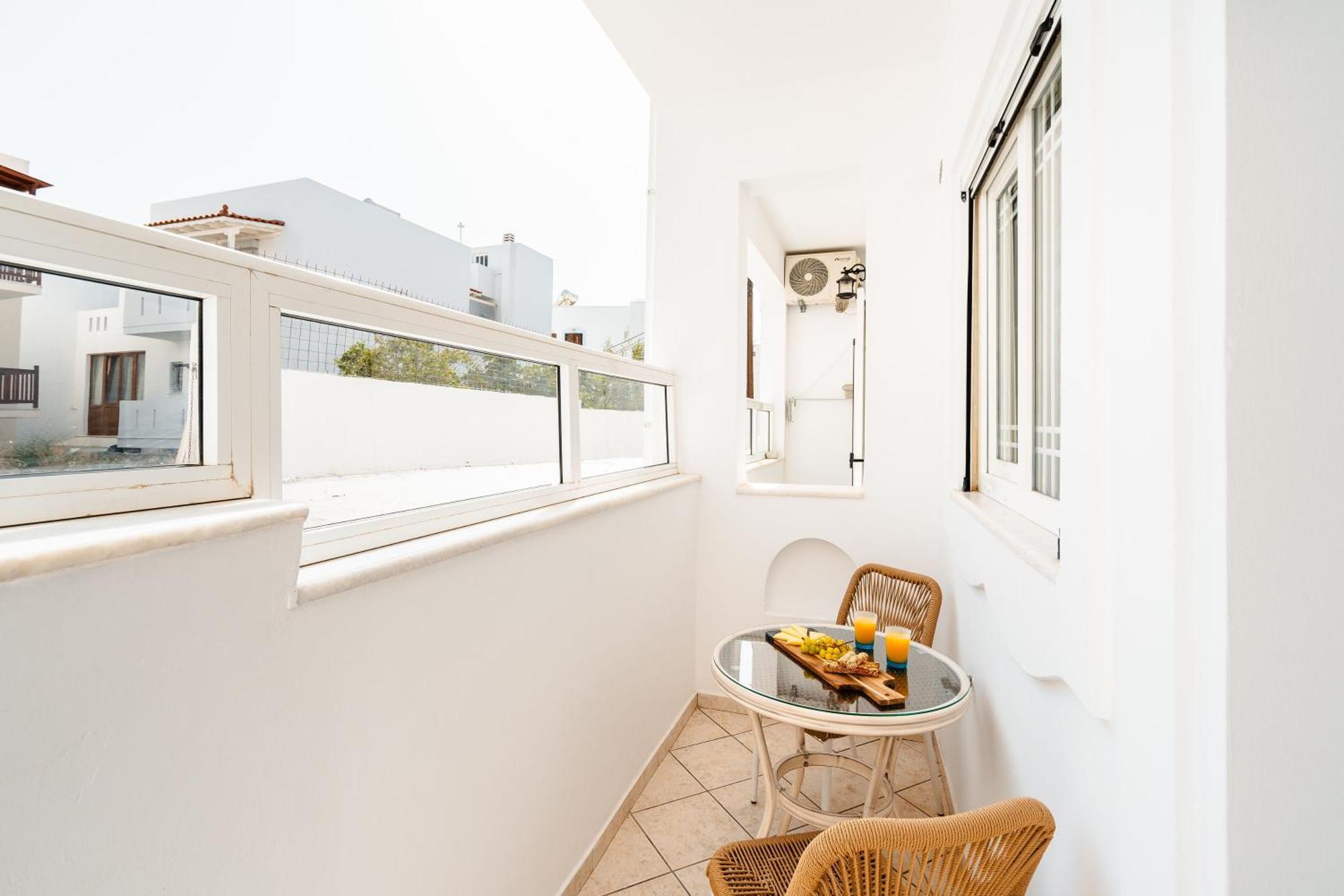 Smirida Suites Naxos City Экстерьер фото